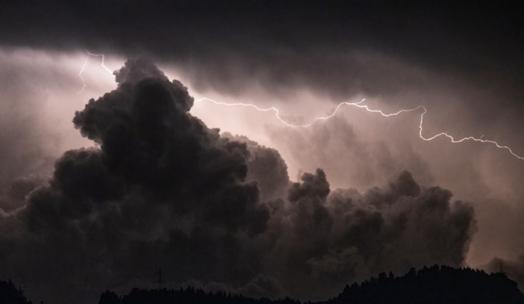 Variable Weather Ahead for Central Indiana with Scattered Showers, Storms, and Sunny Spells in the Indianapolis Forecast