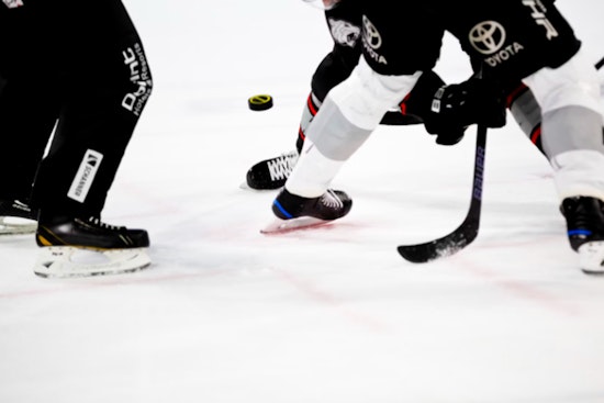 Vegas Golden Knights Secure 100-Point Season with OT Win Against Calgary Flames