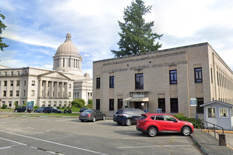 Washington Enhances Career Pathways for High School Students with New CTE Dual Credit Law Signed by Governor Ferguson