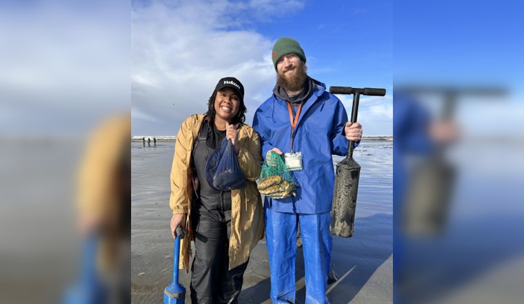 Washington's Razor Clam Digs Kick Off April 26, WDFW Urges Safety and Sustainability Amidst Spring Season