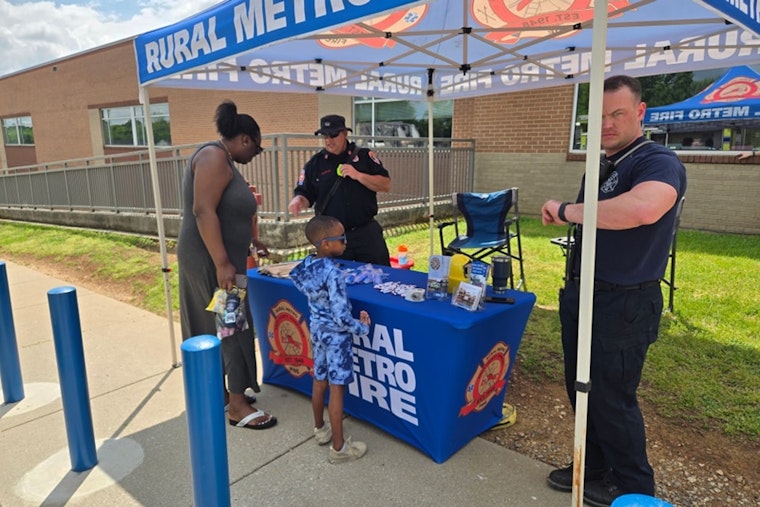 West Knox County Fire Crew Engages Cedar Bluff Elementary at PTO Community Fair
