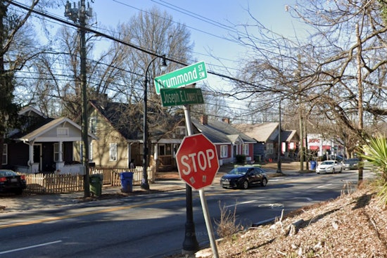 Woman Shot in Leg in Southwest Atlanta, Police Launch Investigation into Early Morning Incident