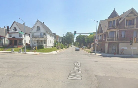 2 Milwaukee Officers and Teen Injured in Non-Fatal Crash at 27th and Locust