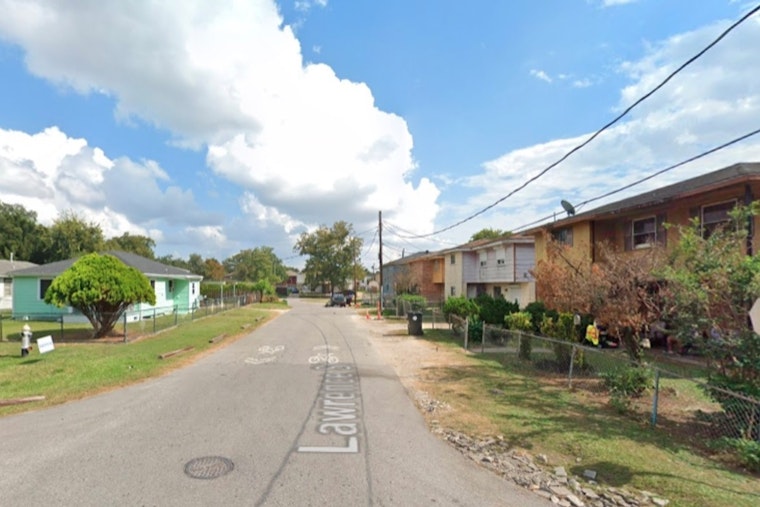 8-Year-Old Girl in Critical Condition After Stray Bullet Strikes Her in Algiers Shootout