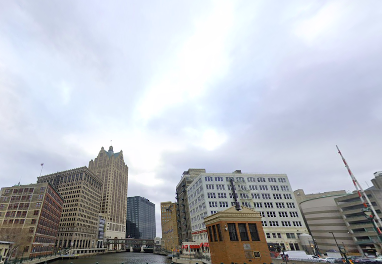 Milwaukee Weather Update as NWS Predicts Sunny Days with Possible Showers Midweek