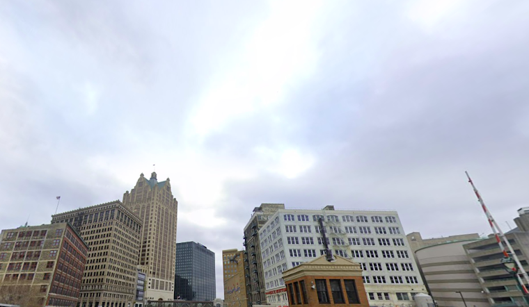 Milwaukee Weather Update as NWS Predicts Sunny Days with Possible Showers Midweek
