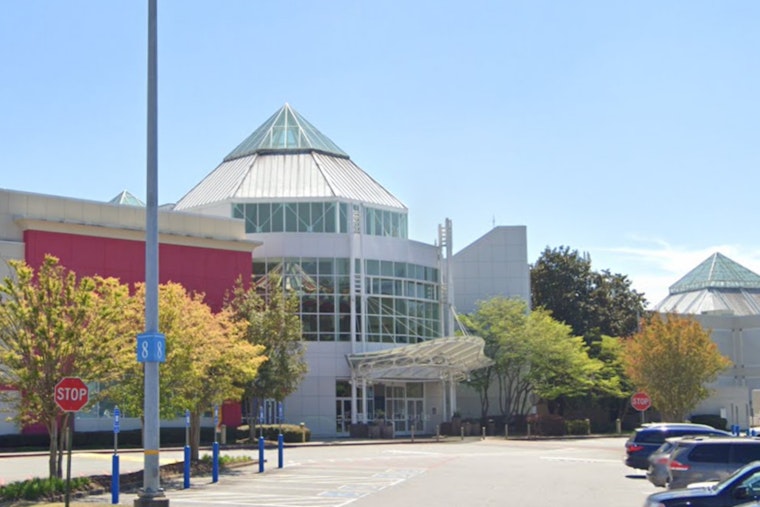Alpharetta Explores Feasibility of Arena to Revive Pro Hockey in Georgia, Competes with Forsyth County Proposal