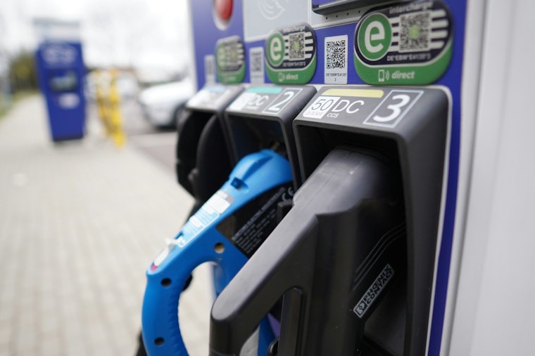 Arizona Attorney General Leads Multi-State Legal Challenge Against Trump's Order to Freeze EV Infrastructure Funds