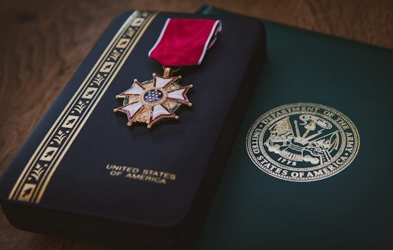 Arizona Education Chief Urges Mesa Schools to Allow Military Regalia at Graduations