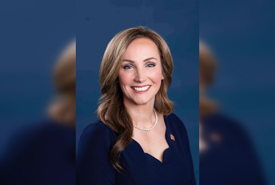 Arizona Enacts HB2195 to Shield Kids from Mature Ads, Championed by Rep. Julie Willoughby