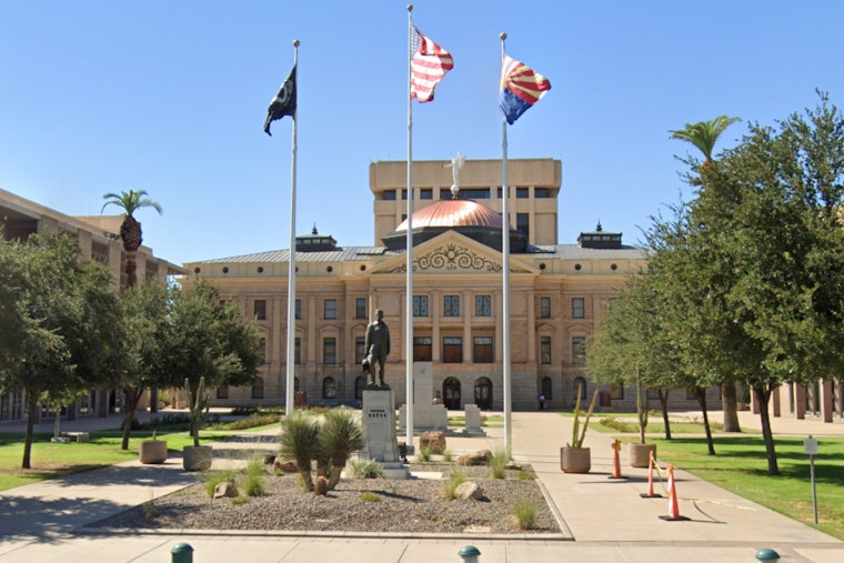 Arizona Senate Passes Bill Mandating Hotels Sheltering Homeless to Display Signage Amid Subsidy Cuts