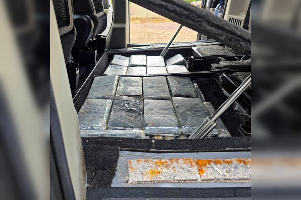 Arizona State Troopers Seize Over 900 Pounds of Narcotics in One Week Amid Crackdown on Drug Trafficking