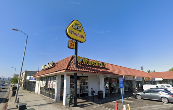 Attempted Robbery Suspect Tased and Detained After Officer-Involved Shooting in Jefferson Park, Los Angeles