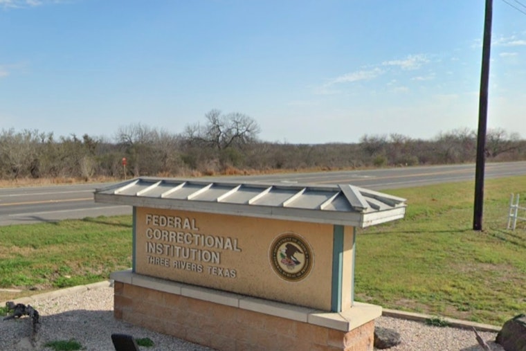 Beeville Ex-Prison Worker Admits to Smuggling Contraband, Faces Up to 15 Years in Federal Penitentiary