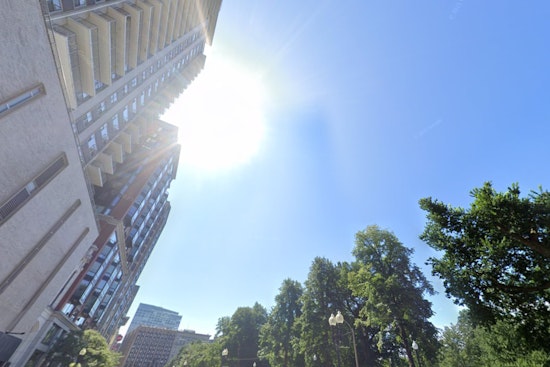 Boston Braces for a Pleasant Memorial Day Weekend with Sunny Skies and Mild Temperatures