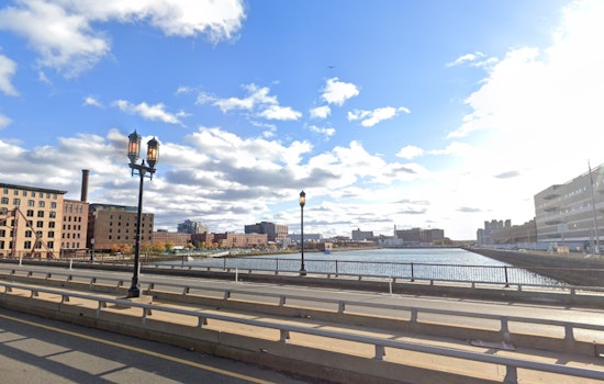 Boston Savors Mild Weather Before Rainfall and Potential Thunderstorms Move In