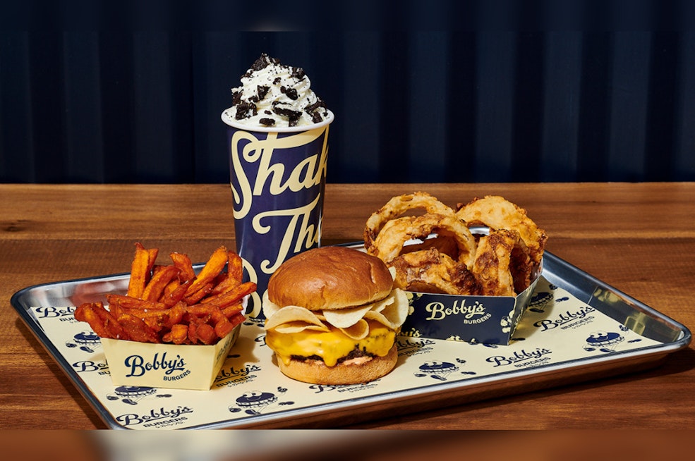 Celebrity Chef Bobby Flay's "Bobby's Burgers" Set for Expansion in Phoenix Area with New Franchise Deal
