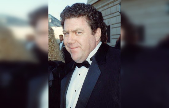 'Cheers' Icon George Wendt, Esteemed Actor of Stage and Screen, Dies at 76 in Chicago
