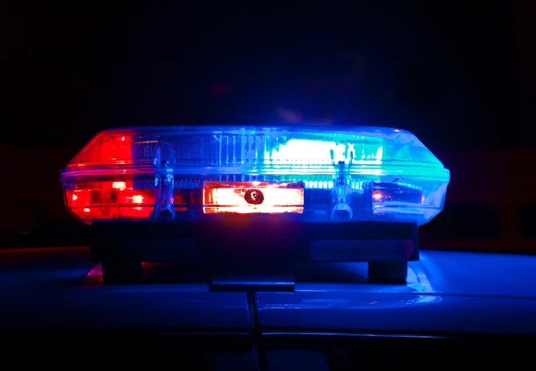 Chicago Police Warn Woodlawn Residents of Recent Armed Robberies; Suspect at Large