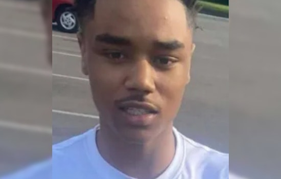 Cincinnati Grieves for Ryan Hinton, Armed Vigil at Funeral Amidst Police Shooting Controversy
