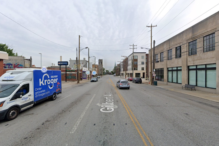 Cincinnati Police Officer Sustains Minor Injuries in Three-Vehicle Collision in Walnut Hills