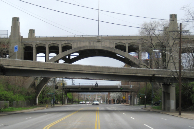 Cincinnati's Western Hills Viaduct Undergoes Inspection Amid Safety Concerns and Traffic Disruptions