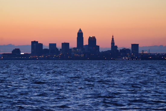 Cleveland Braces for Gusty Winds and Cooler Temperatures as Cold Front Moves In, NWS Cleveland Advises