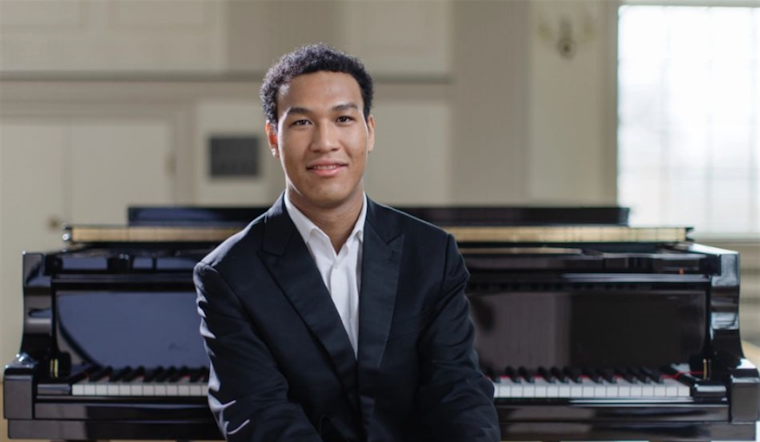 Cliburn Finalist Clayton Stephenson to Grace Levitt Pavilion Stage in Arlington's 'Countdown to the Cliburn'