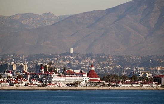 Coronado Closes Western Shoreline Amid Memorial Day Festivities Due to Sewage Pollution