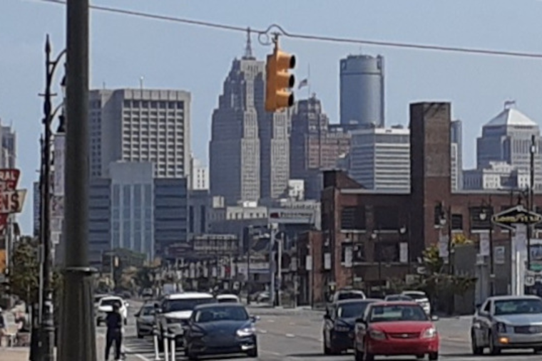 Detroit Welcomes Warm Spring Weather: National Weather Service Predicts Continued Sunny Skies