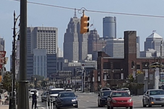 Detroit Welcomes Warm Spring Weather: National Weather Service Predicts Continued Sunny Skies