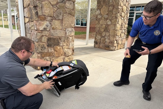 East Tennessee Law Enforcement Agencies Unite for Child Safety Seat Event in Knoxville