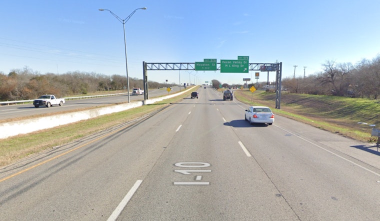Fatal Solo Vehicle Crash on Interstate 10 Near San Antonio Claims Driver's Life