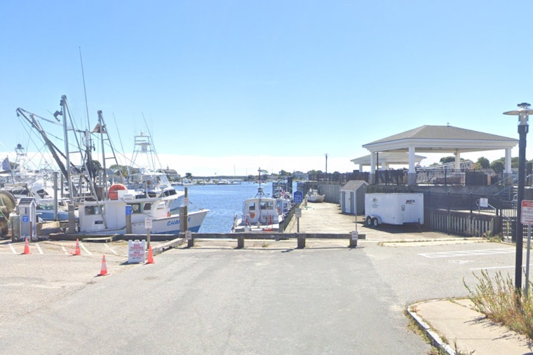 Fishermen Rescued by Good Samaritan Boat After Vessel Capsizes Off Massachusetts Coast