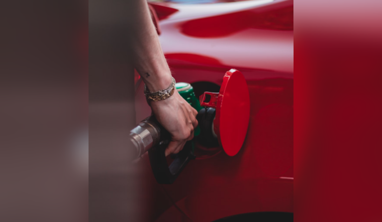 Florida Gas Price Roller Coaster: Swings Between $3.04 and $3.18 Leave Motorists Reeling