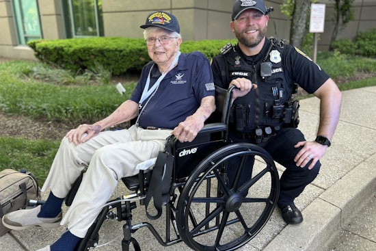 Franklin Police Honor WWII Veterans with Special Escort to National WWII Museum