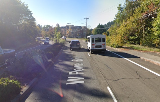 Gresham Police Investigate Fatal Late-Night Traffic Accident on W Powell Boulevard