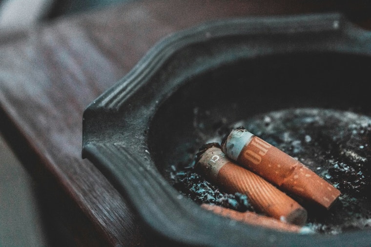 Gulfport City Council Gears Up for Second Vote on Public Beach Smoking Ban Amid Mixed Reactions