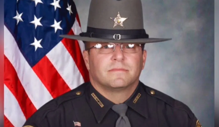 Hamilton County Mourns Fallen Deputy Larry Henderson with Emotional Tributes and Solemn Procession through Cincinnati