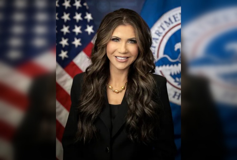 Homeland Security Secretary Noem Blasts Illinois Sanctuary Policies in Springfield Visit Amid Murder Tragedy