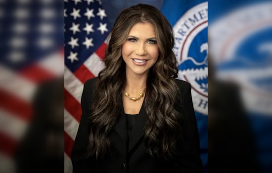 Homeland Security Secretary Noem Blasts Illinois Sanctuary Policies in Springfield Visit Amid Murder Tragedy
