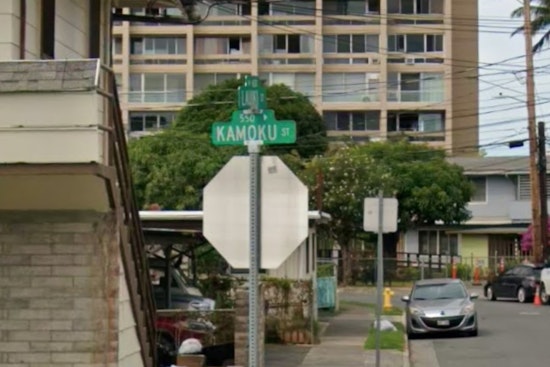 Honolulu Fire Department Extinguishes High-Rise Blaze on Kamoku Street with Speed and Precision