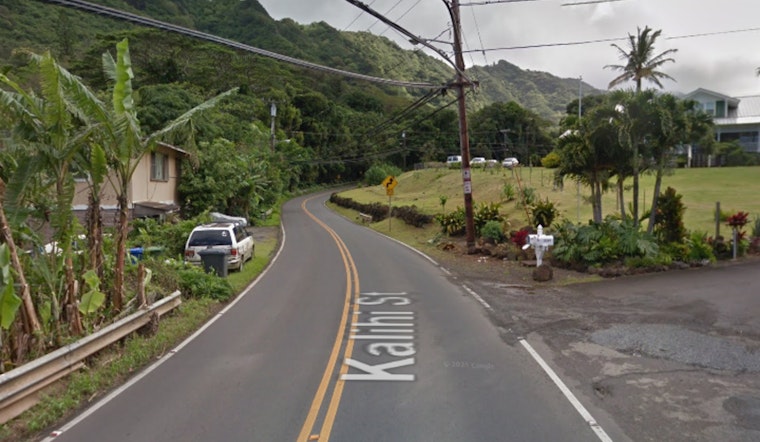 Honolulu Firefighters Swiftly Extinguish Kalihi Residential Blaze, Resident Rescued from Rooftop
