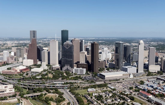 Houston Braces for Brief Relief from Heat with Chance of Showers During Memorial Day Weekend