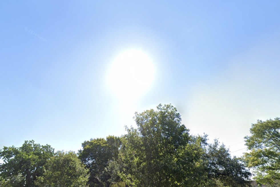 Houston Braces for Scorching Temperatures and Heat-Related Impact Risks as Residents Are Urged to Take Precautions