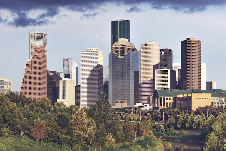 Houston Braces for Weather Whiplash as Sunny Skies Shift to Storms and Possible Flight Delays