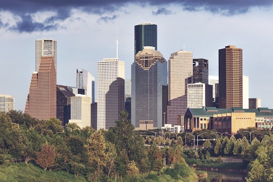 Houston Braces for Weather Whiplash as Sunny Skies Shift to Storms and Possible Flight Delays