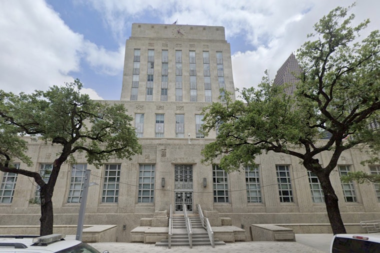 Houston City Council Approves Substantial HPD Salary Increase and 500 New Officers Amid Fiscal Challenges