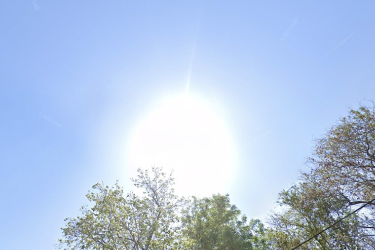 Houston Enjoys Brief Respite from Humidity as Cooler Temperatures Prevail, Forecasted Heat and Storms on Horizon