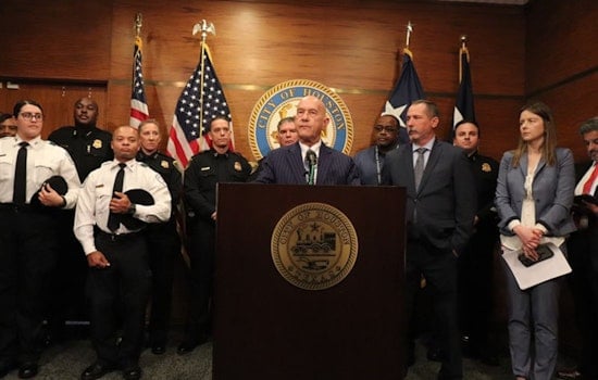 Houston Police Eye Significant Pay Raise in Proposed 5-Year Contract Amid Budget Concerns